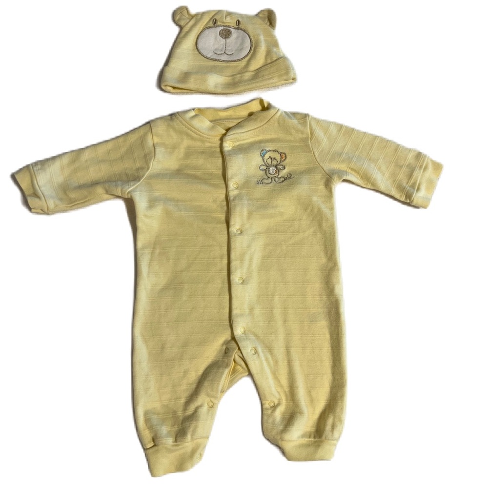 BabiesRUs 0-3mo Yellow Pajamas with Matching Hat